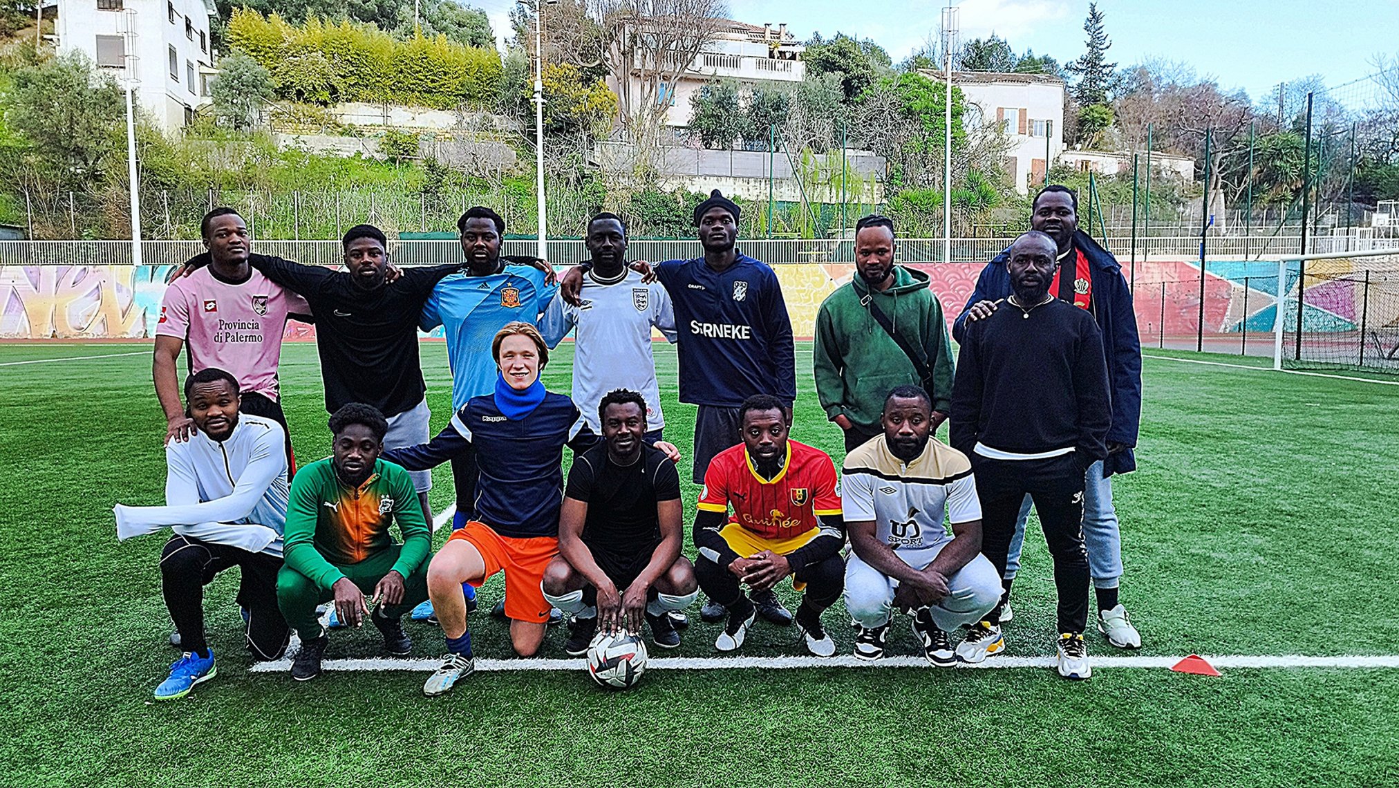 Equipe de foot en pose photo