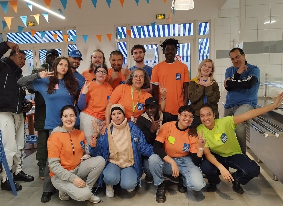 Les Young Caritas des Alpes-Maritimes en action Les acteurs du petit déjeuner spécial du 10 février à Nice